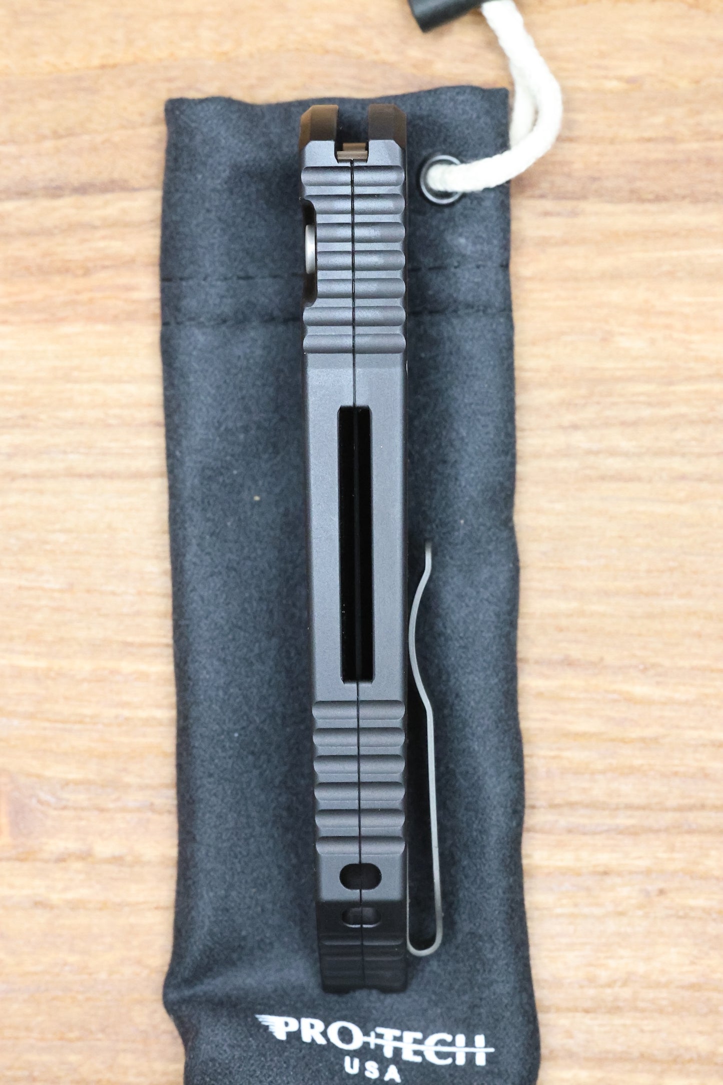 TR-3 INTEGRITY - BLACK "RELIC" TEXTURED HANDLE - DLC BLACK S35VN BLADE - INT106