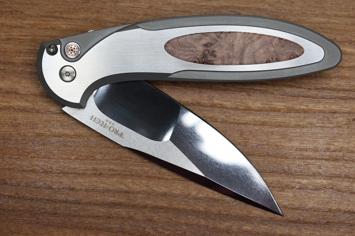 PRO-TECH CAMBRIA CUSTOM MANUAL 17-4 STEEL HANDLES W/ MAPLE BURL INLAY & COMPOUND POLISHED 154CM CUSTOM 001