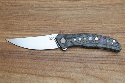 SHIROGOROV KNIVES / IGOR OLEINIKOV QUANTIUM CARBON FIBER “SOLAR SYSTEM” – CROMAX PM BLADE – MRBS