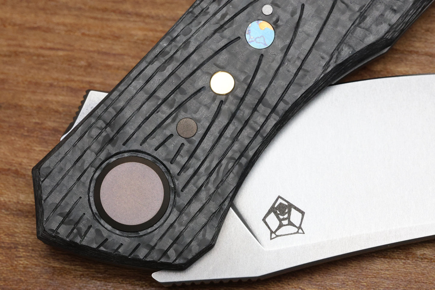 SHIROGOROV KNIVES / IGOR OLEINIKOV QUANTUM CARBON FIBER “SOLAR SYSTEM” – CROMAX PM BLADE – MRBS