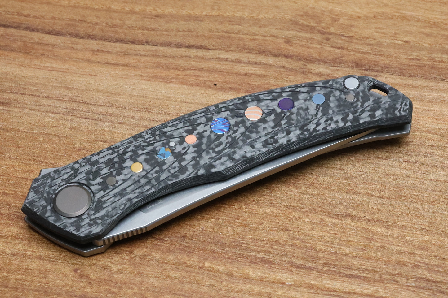 SHIROGOROV KNIVES / IGOR OLEINIKOV QUANTUM CARBON FIBER “SOLAR SYSTEM” – CROMAX PM BLADE – MRBS