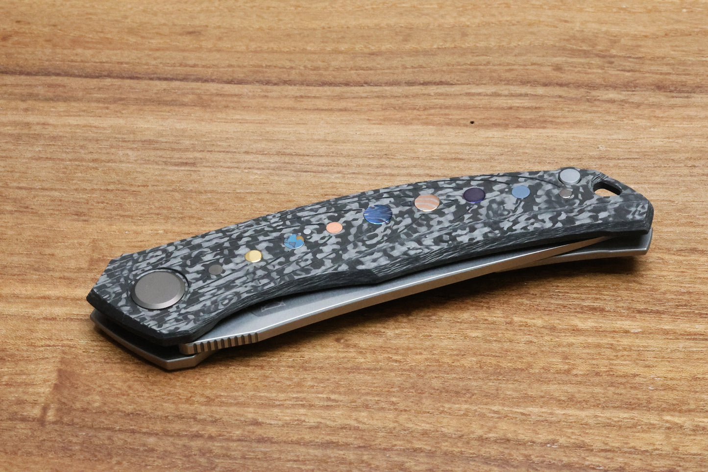 SHIROGOROV KNIVES / IGOR OLEINIKOV QUANTUM CARBON FIBER “SOLAR SYSTEM” – CROMAX PM BLADE – MRBS