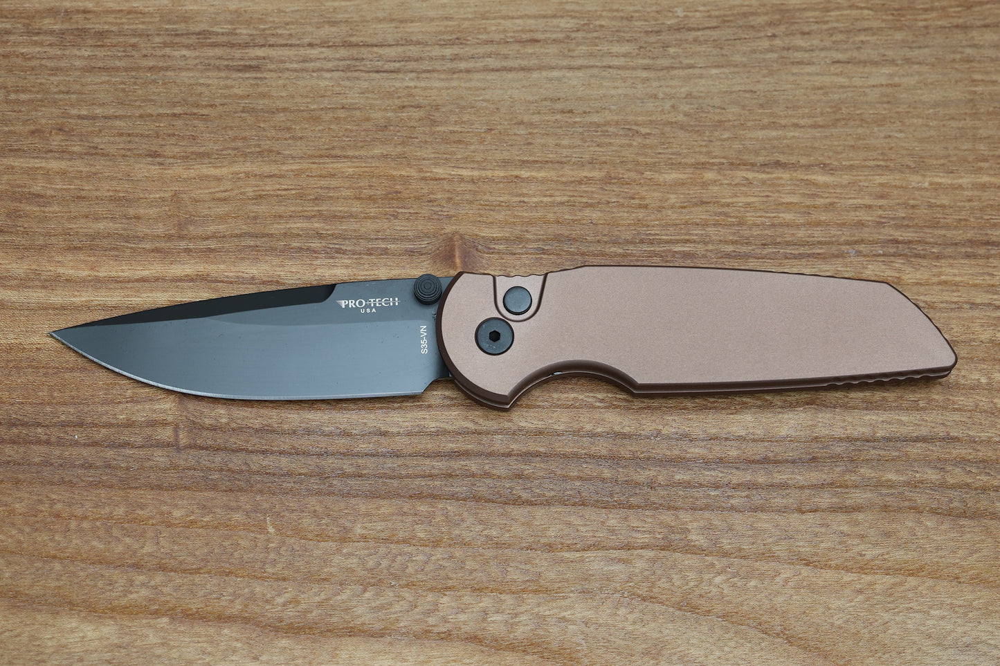 PRO-TECH TR-3 INTEGRITY - INT103-FDE - SMOOTH FLAT DARK EARTH ALUMINUM HANDLE - DLC BLACK S35VN BLADE