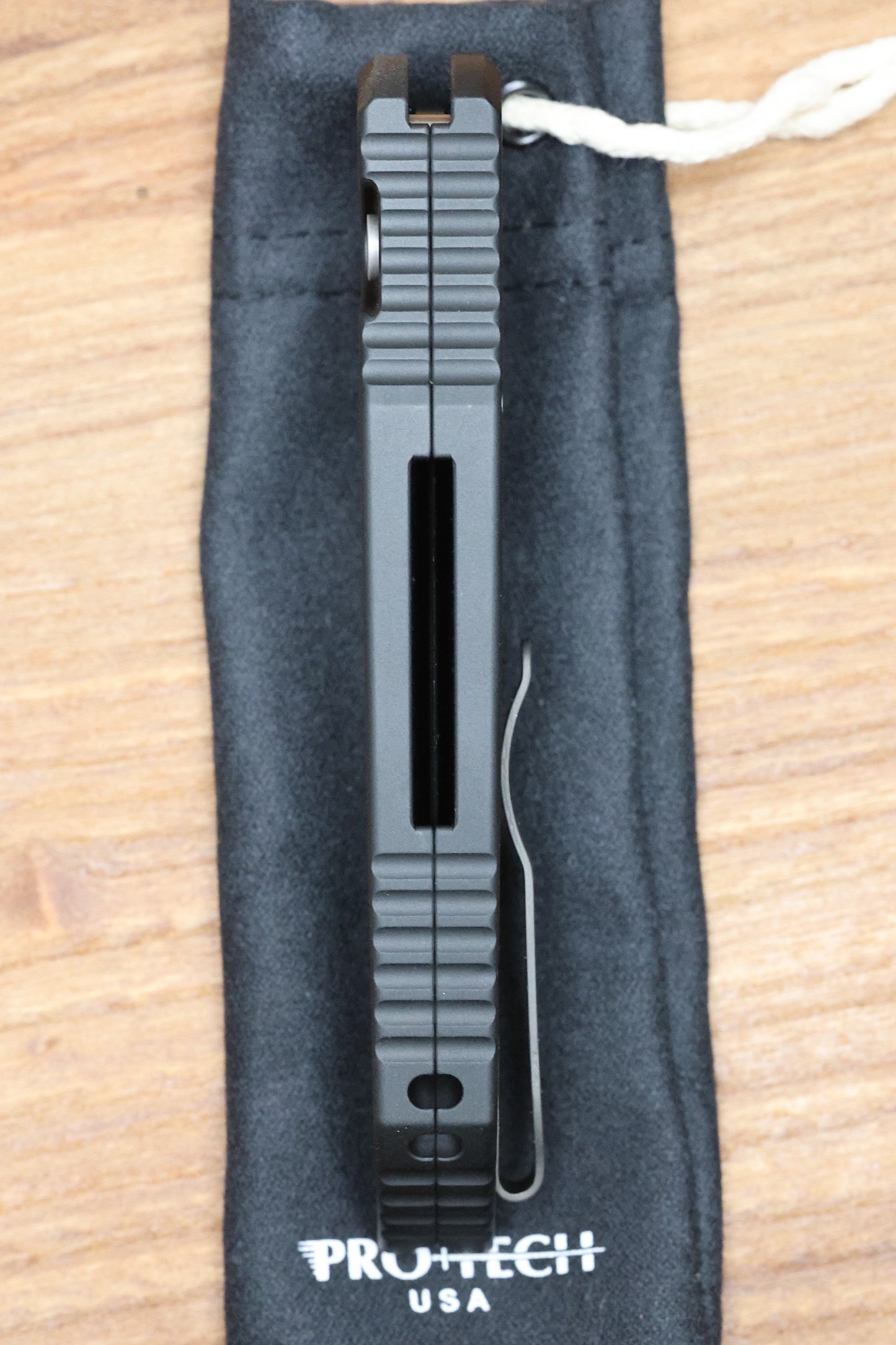 PRO-TECH TR-3 INTEGRITY - INT103 - BLACK ALUMINUM HANDLE - DLC BLACK S35VN BLADE