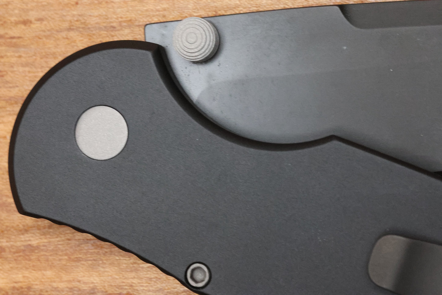 PRO-TECH TR-3 INTEGRITY - INT103 - BLACK ALUMINUM HANDLE - DLC BLACK S35VN BLADE