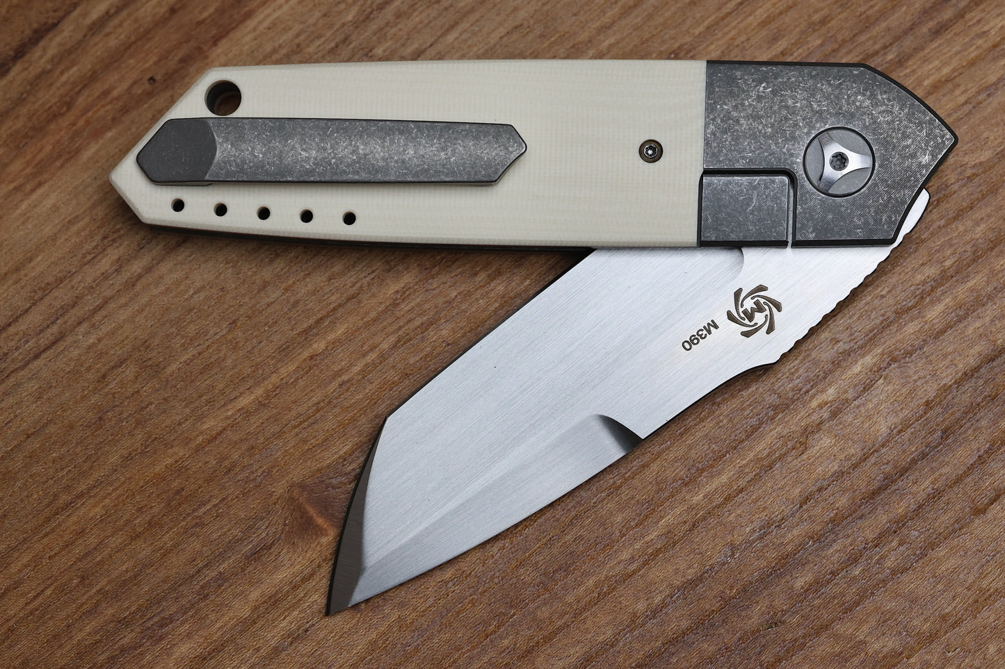MECHFORCE PETER CAREY COLLAB ROADSTER W/ IVORY-G10 INLAID TITANIUM HANDLE & M390