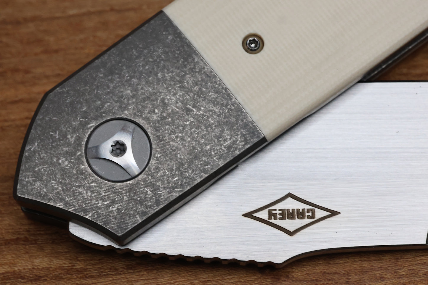 MECHFORCE PETER CAREY COLLAB ROADSTER W/ IVORY-G10 INLAID TITANIUM HANDLE & M390