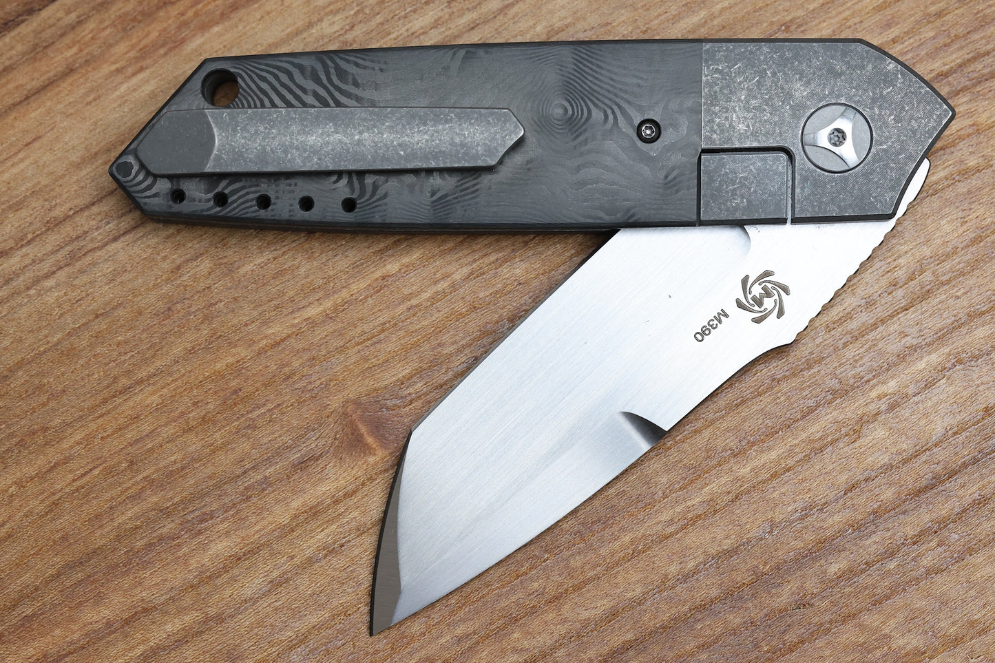 MECHFORCE PETER CAREY COLLAB ROADSTER W/ BLACK DUNES FAT CARBON INLAID TITANIUM HANDLES & M390