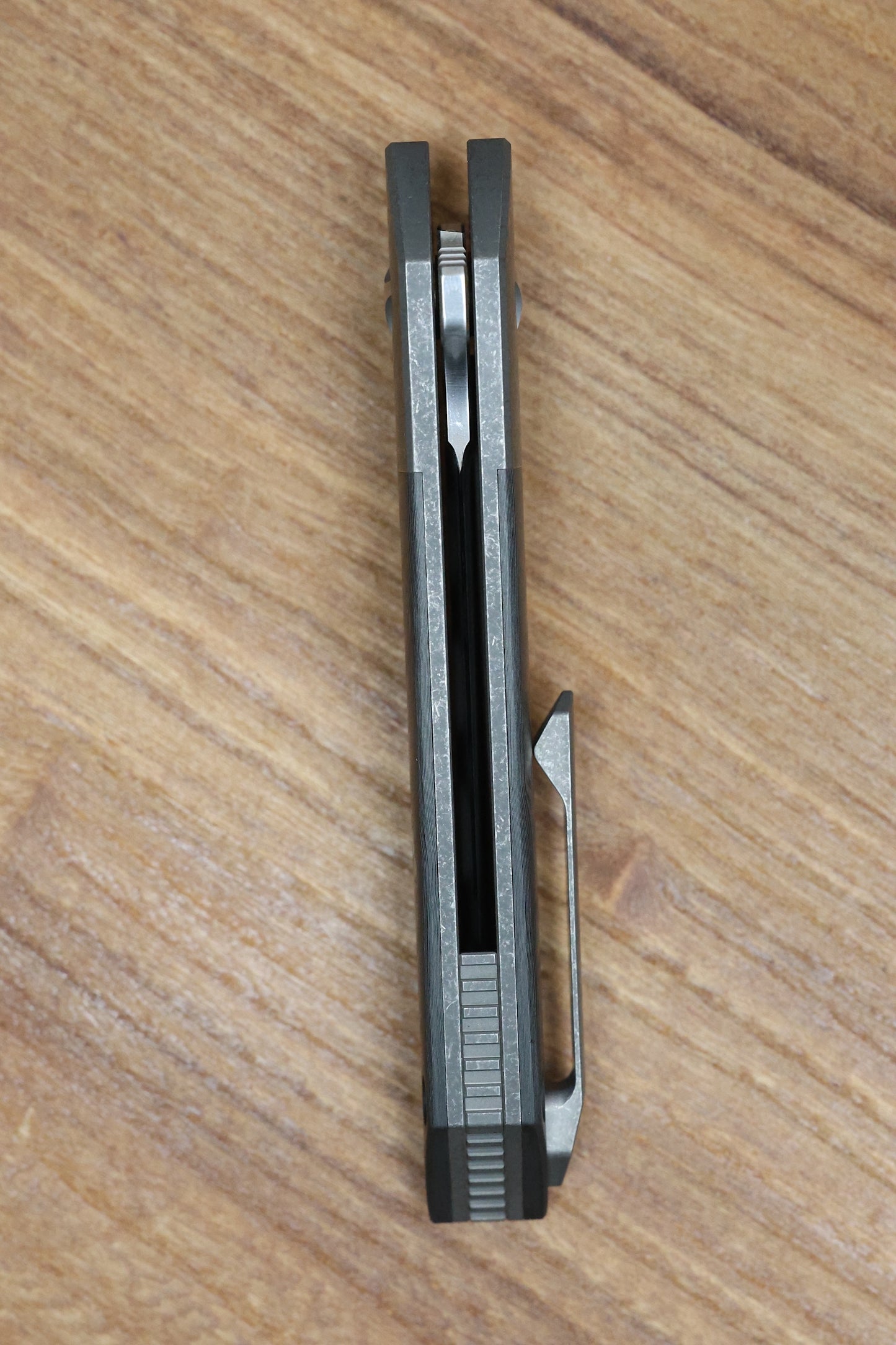 MECHFORCE PETER CAREY COLLAB ROADSTER W/ BLACK DUNES FAT CARBON INLAID TITANIUM HANDLES & M390
