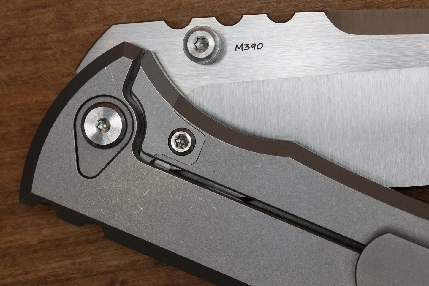 CHAVES KNIVES REDENCION 229 INTEGRAL FRAME LOCK FOLDING KNIFE TITANIUM 3.75" M390 TANTO BELT SATIN