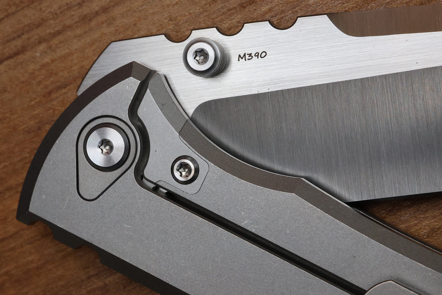 CHAVES KNIVES REDENCION 229 INTEGRAL FOLDING KNIFE TITANIUM 3.75" M390 DROP POINT BELT SATIN