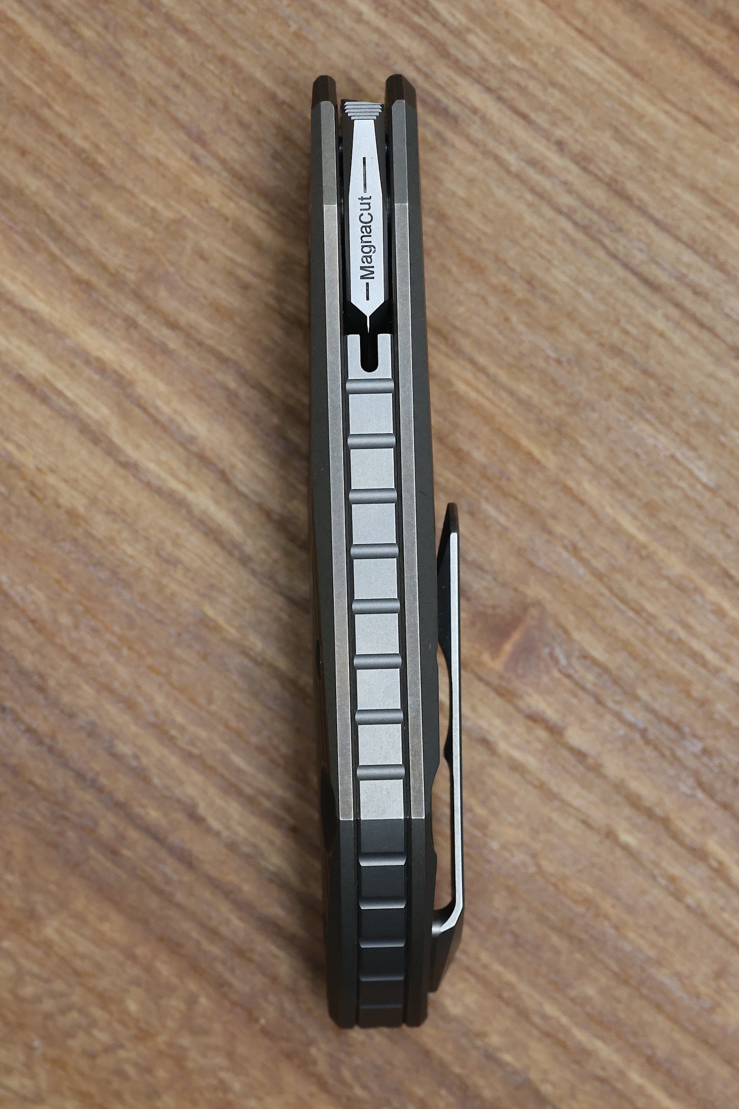 SHIROGOROV "LIMITED EDITION" SINKEVICH DESIGN FAT STRIP - MAGNACUT BLADE - TITANIUM HANDLE - MRBS