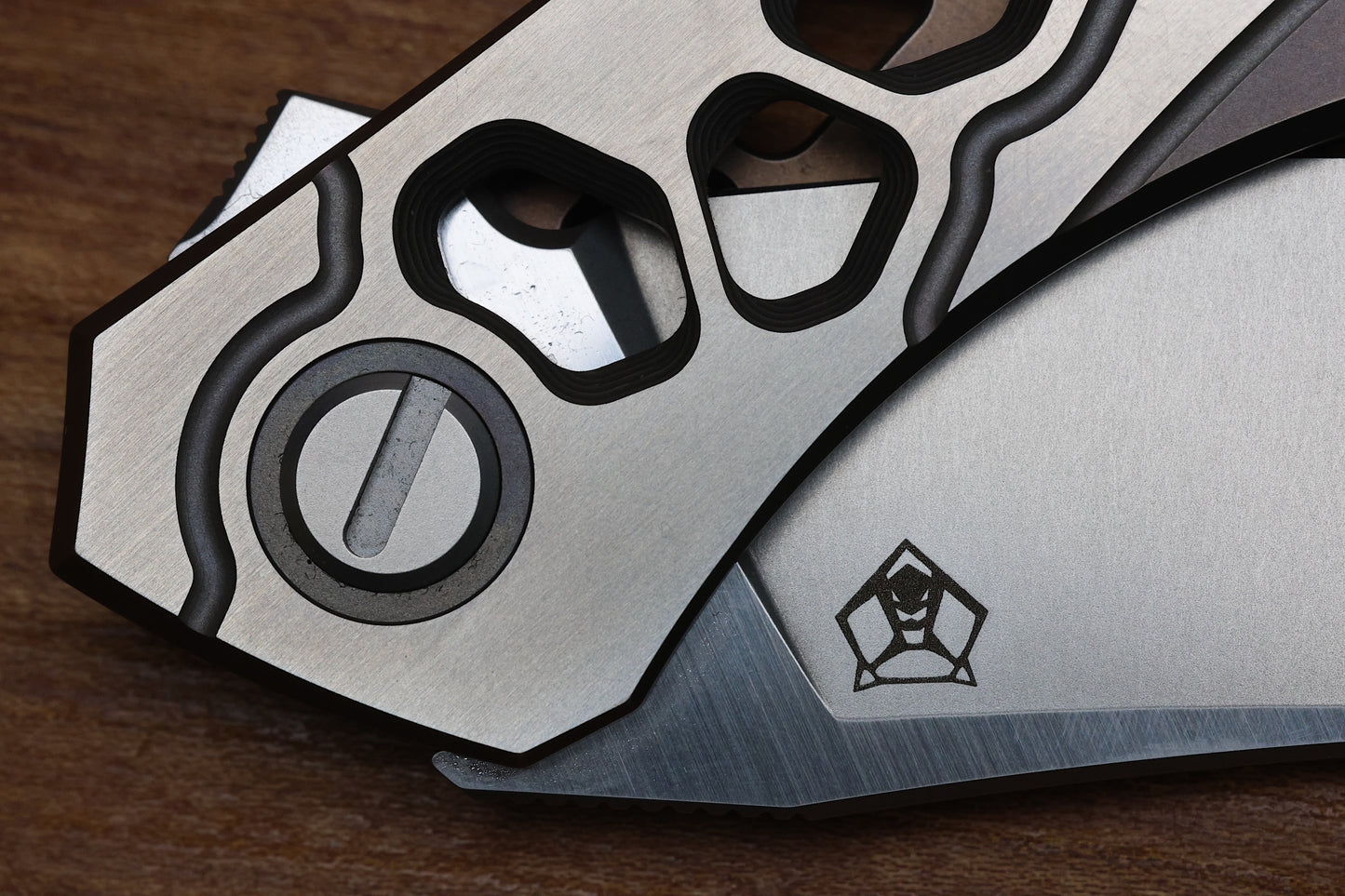 SHIROGOROV KNIVES / ALEXEY KONYGIN QUANTUM “CYBONIC PLAGUE” – CROMAX PM BLADE - SATIN/BRONZE – MRBS