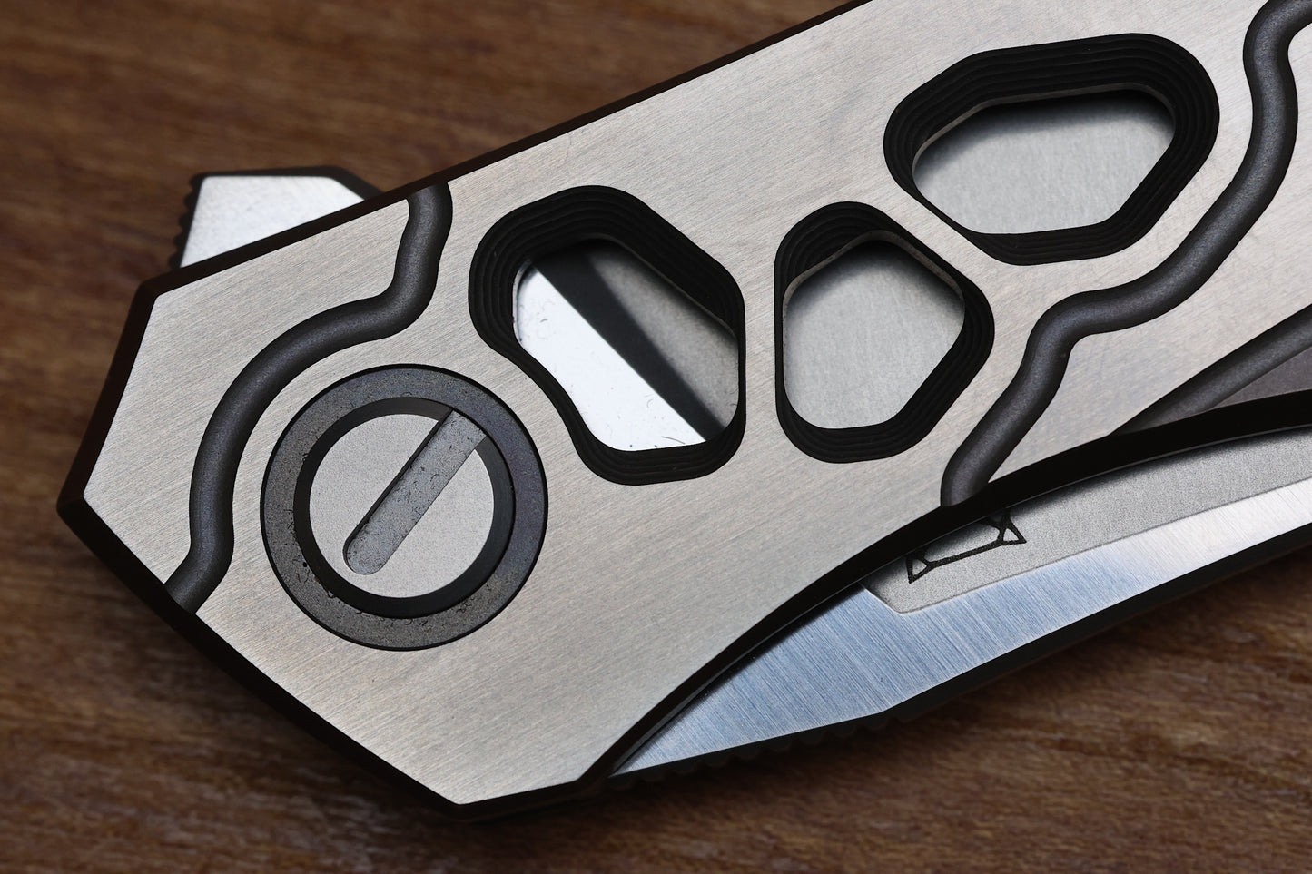 SHIROGOROV KNIVES / ALEXEY KONYGIN QUANTUM “CYBONIC PLAGUE” – CROMAX PM BLADE - SATIN/BRONZE – MRBS