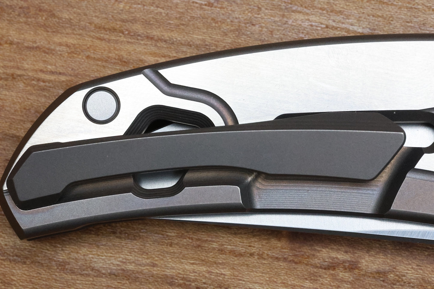 SHIROGOROV KNIVES / ALEXEY KONYGIN QUANTUM “CYBONIC PLAGUE” – CROMAX PM BLADE - SATIN/BRONZE – MRBS