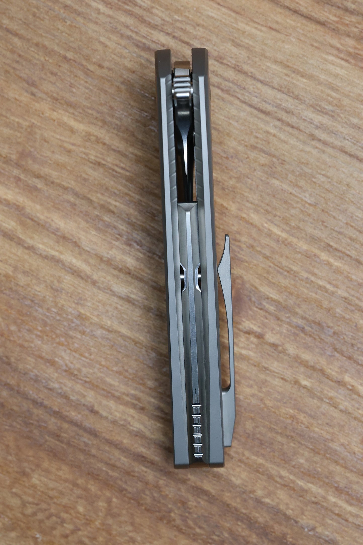 KOENIG MINI GOBLIN - SEA PATTERN TITANIUM HANDLE - BRIGHTWASHED W/ POLISHED FLATS M390 BLADE