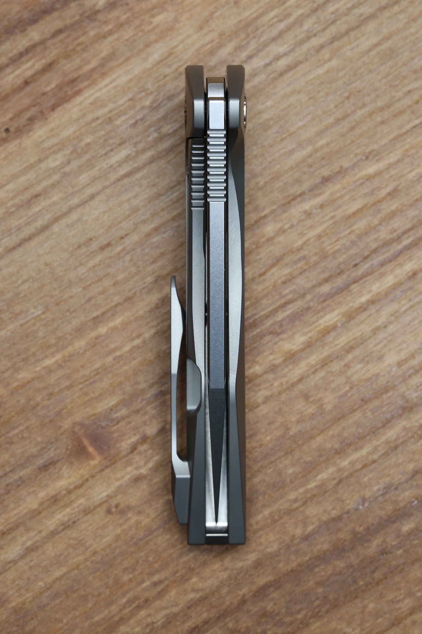 KOENIG MINI GOBLIN - SEA PATTERN TITANIUM HANDLE - BRIGHTWASHED W/ POLISHED FLATS M390 BLADE