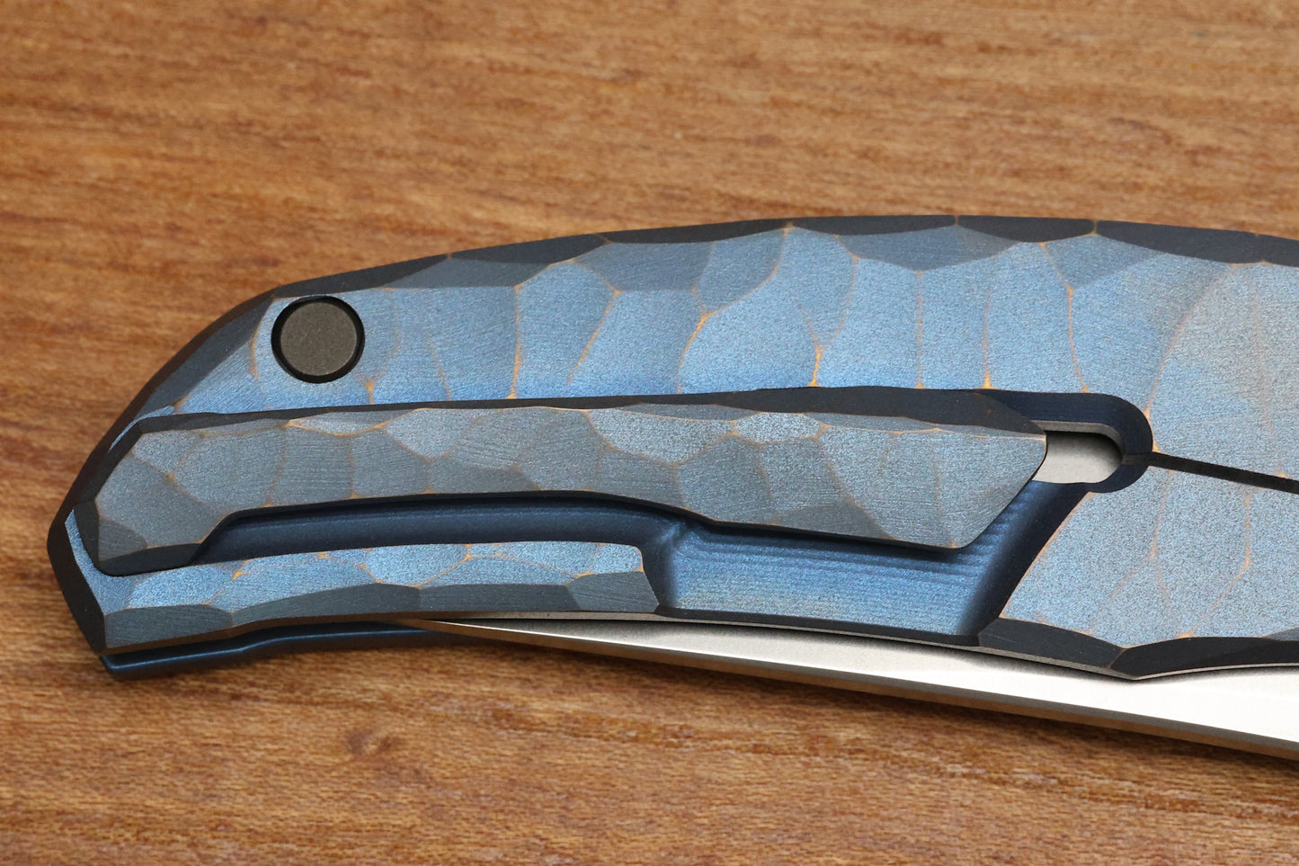 SHIROGOROV KNIVES / RIP KNIVES QUANTUM “BLUE MACHINE” – CROMAX PM BLADE – MRBS