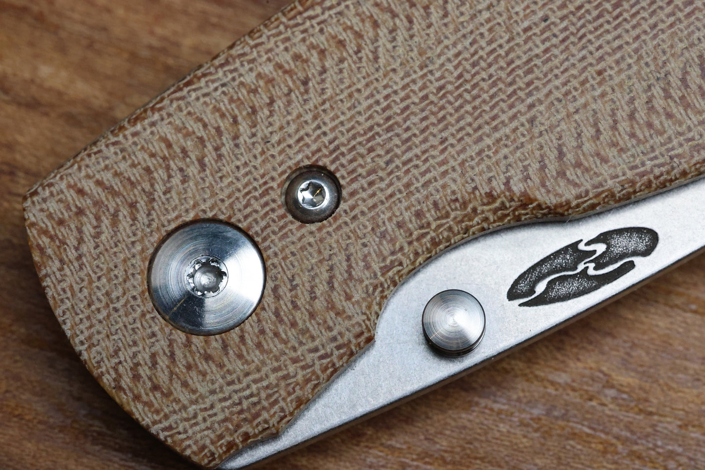 THREE RIVERS MANUFACTURING NEUTRON 2 CONTOURED OD NATURAL MICARTA 3" 20CV STONEWASH