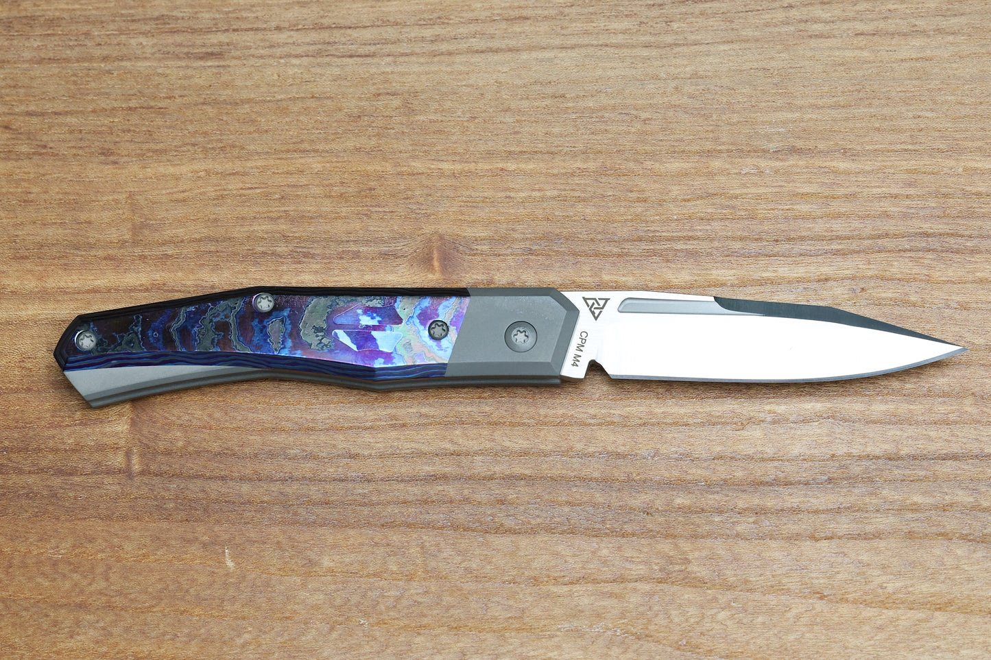 SUPRLATIV CRUZADOR ZIRCUTI WITH MOKUTI SHIELD