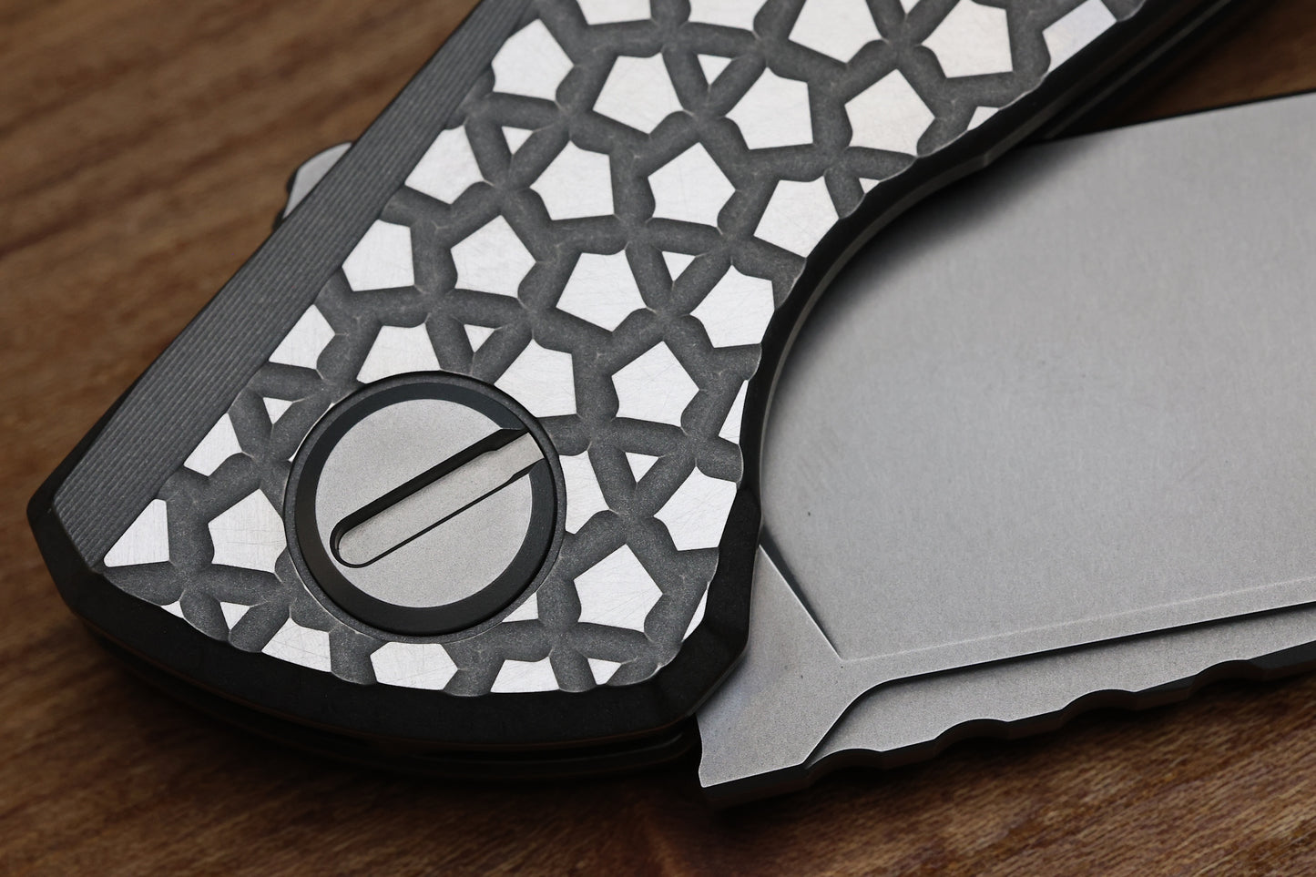 SHIROGOROV F95 BEAR PATTERN - TITANIUM HANDLE - M390 BLADE - MRBS