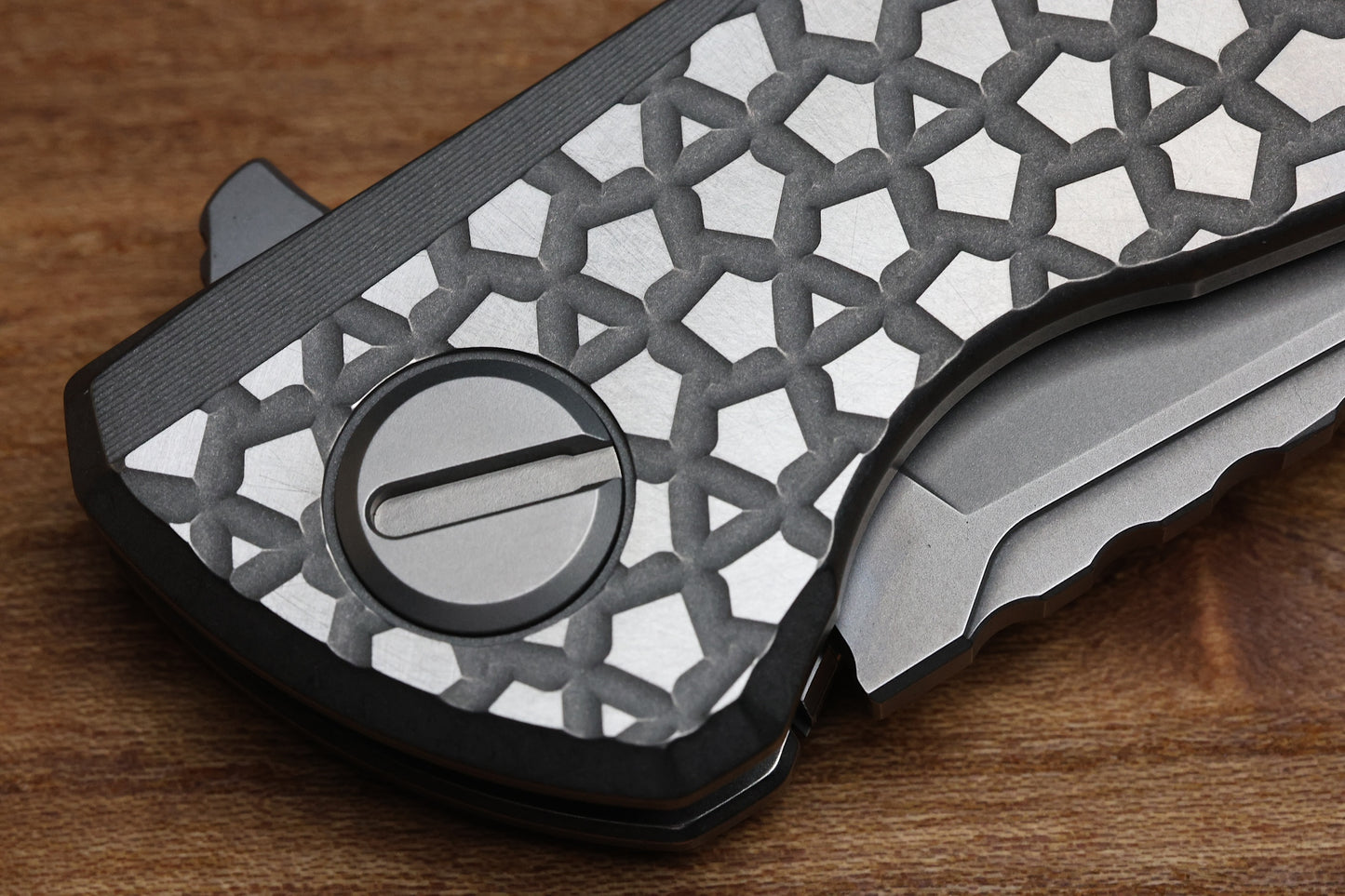 SHIROGOROV F95 BEAR PATTERN - TITANIUM HANDLE - M390 BLADE - MRBS