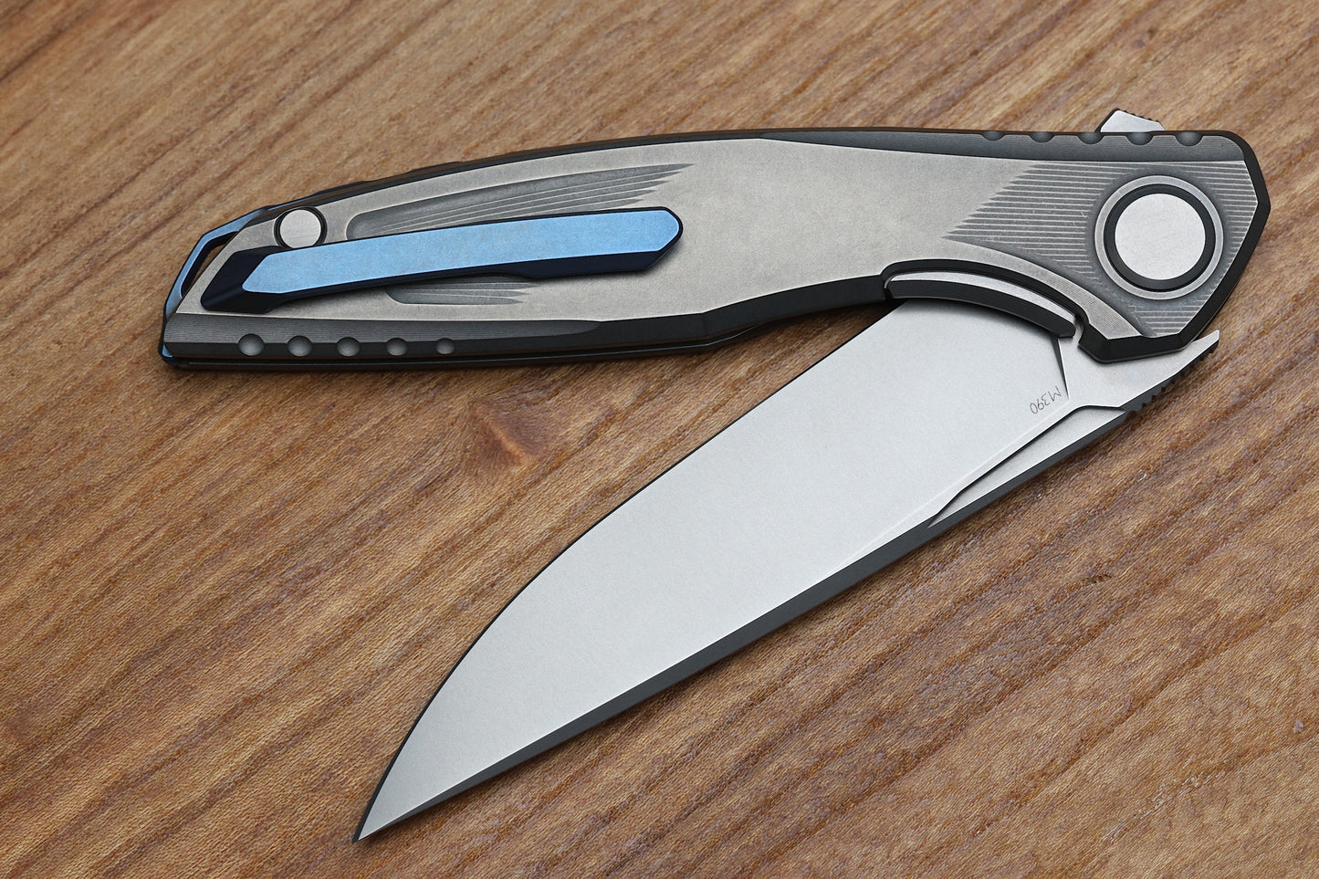 SHIROGOROV ASTRUM W/ BLUE ACCENTS - M390 BLADE - MRBS