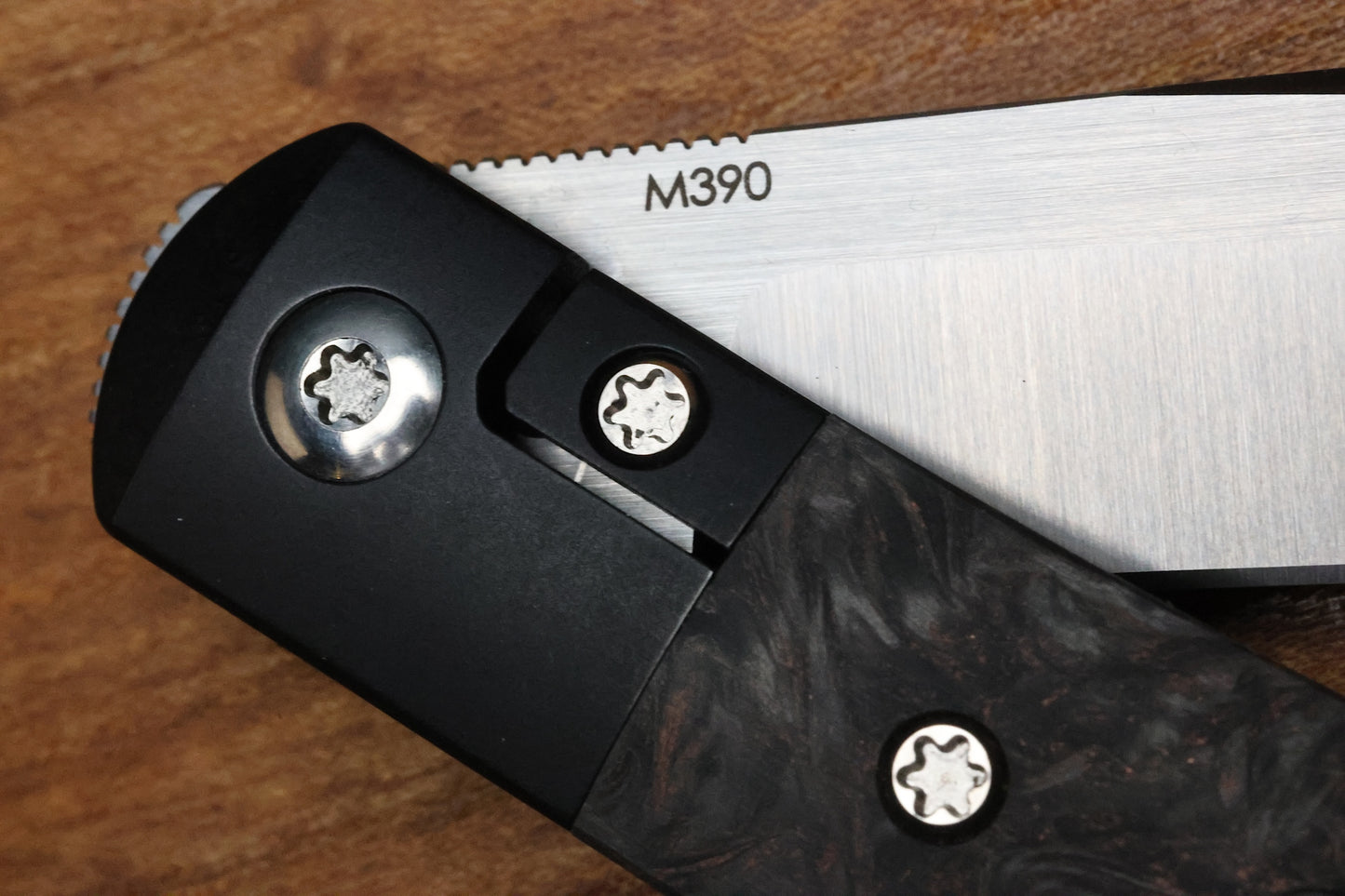 PENA X SERIES TRAPPER - COPPER DARK MATTER FAT CARBON PVD HANDLE M390 BLADE