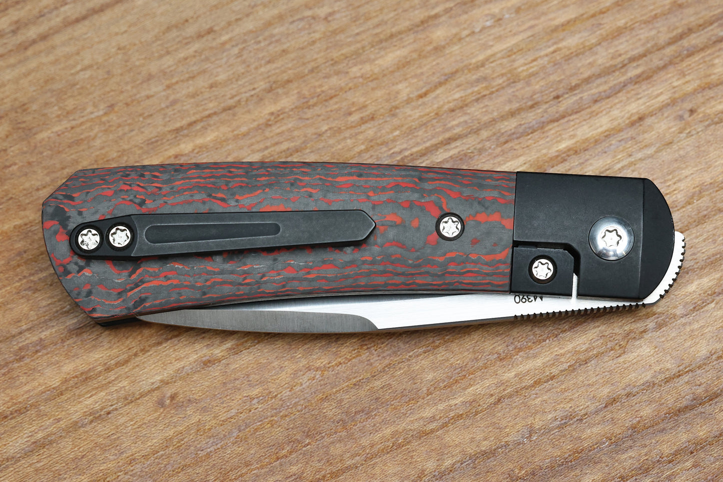 PENA X SERIES APACHE- RED FAT CARBON PVD M390 BLADE