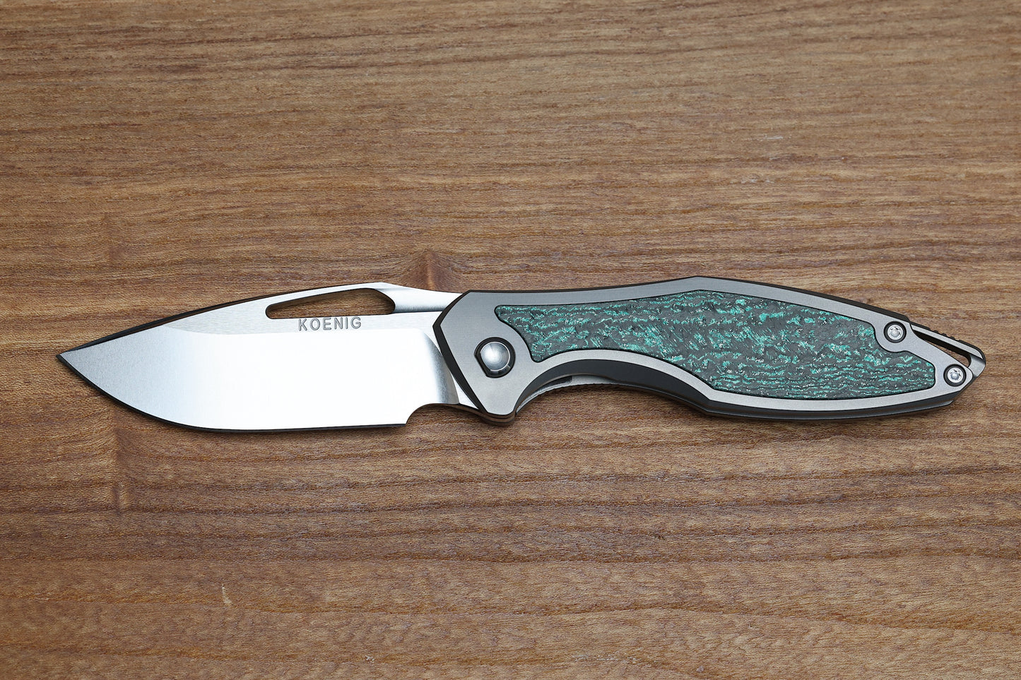 KOENIG KNIVES MINI ARIUS NON FLIPPER - TEAL MAGNETIC CARBOTI INLAY M390