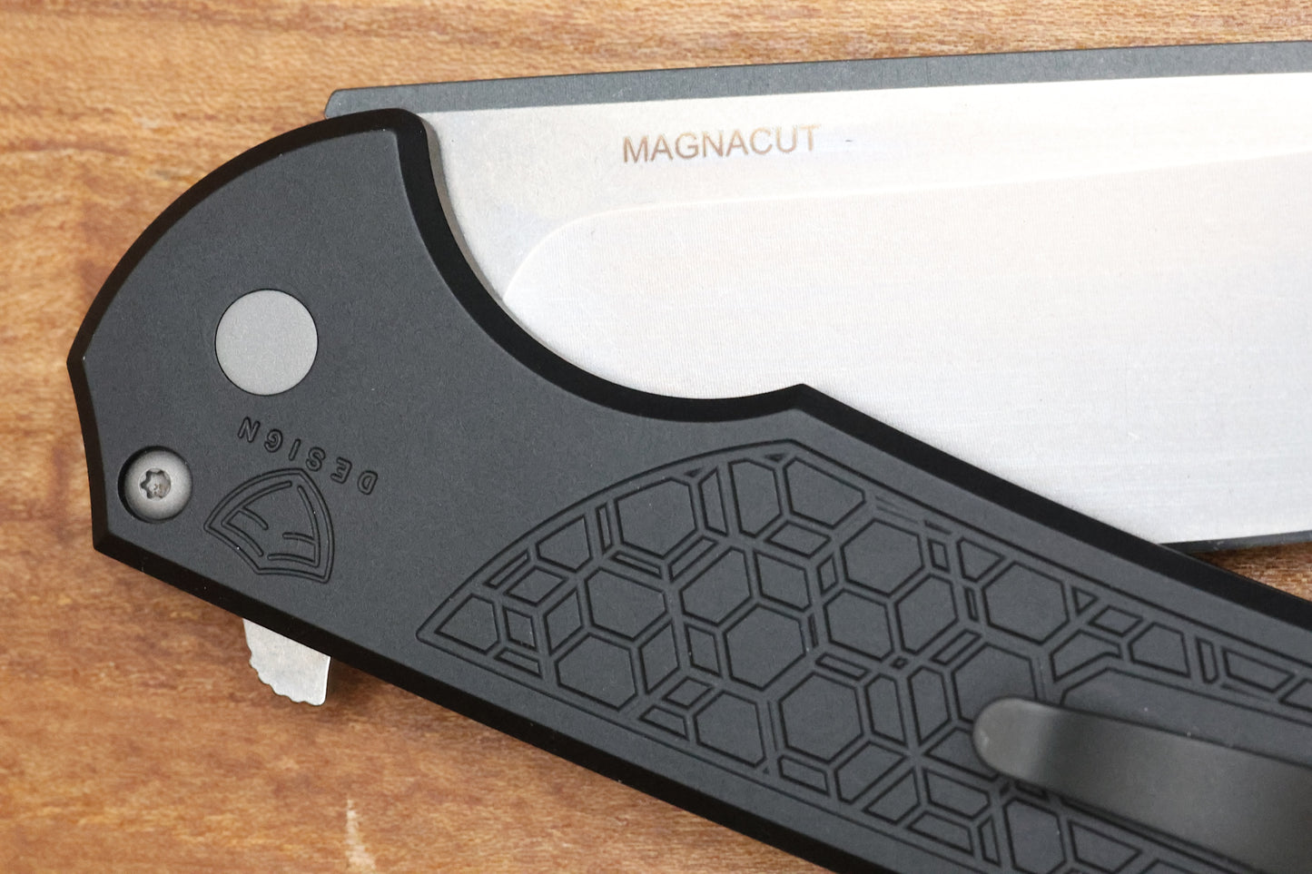 PRO-TECH MORDAX GRIDLOCK BLACK HANDLE & STONEWASH MAGNACUT MX105 GRIDLOCK