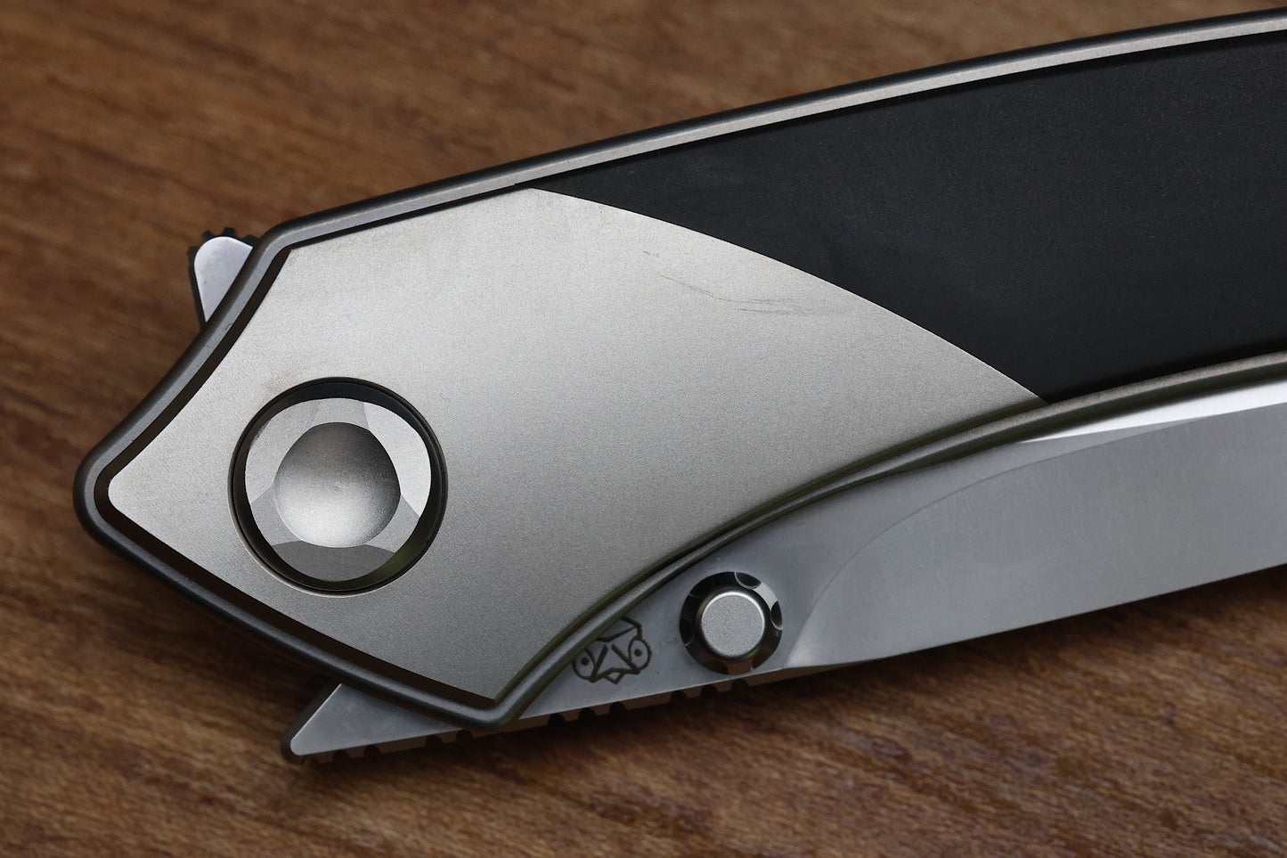 POIKILO BLADE TUNA MINI STANDARD 1 W/ TITANIUM HANDLES & PEARLESCENT STONEWASH M398
