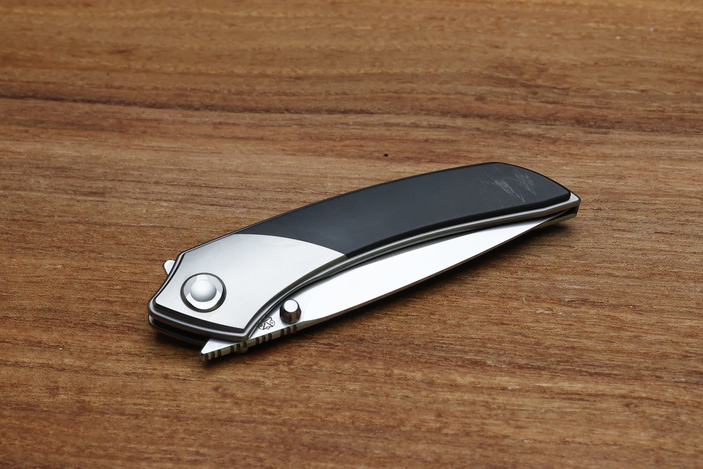POIKILO BLADE TUNA MINI STANDARD 1 W/ TITANIUM HANDLES & PEARLESCENT STONEWASH M398