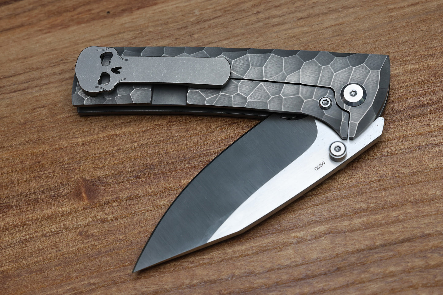 CHAVES KNIVES SCAPEGOAT STREET FULL ROCKED TITANIUM STONEWASH 3.5" M390 BELT SATIN