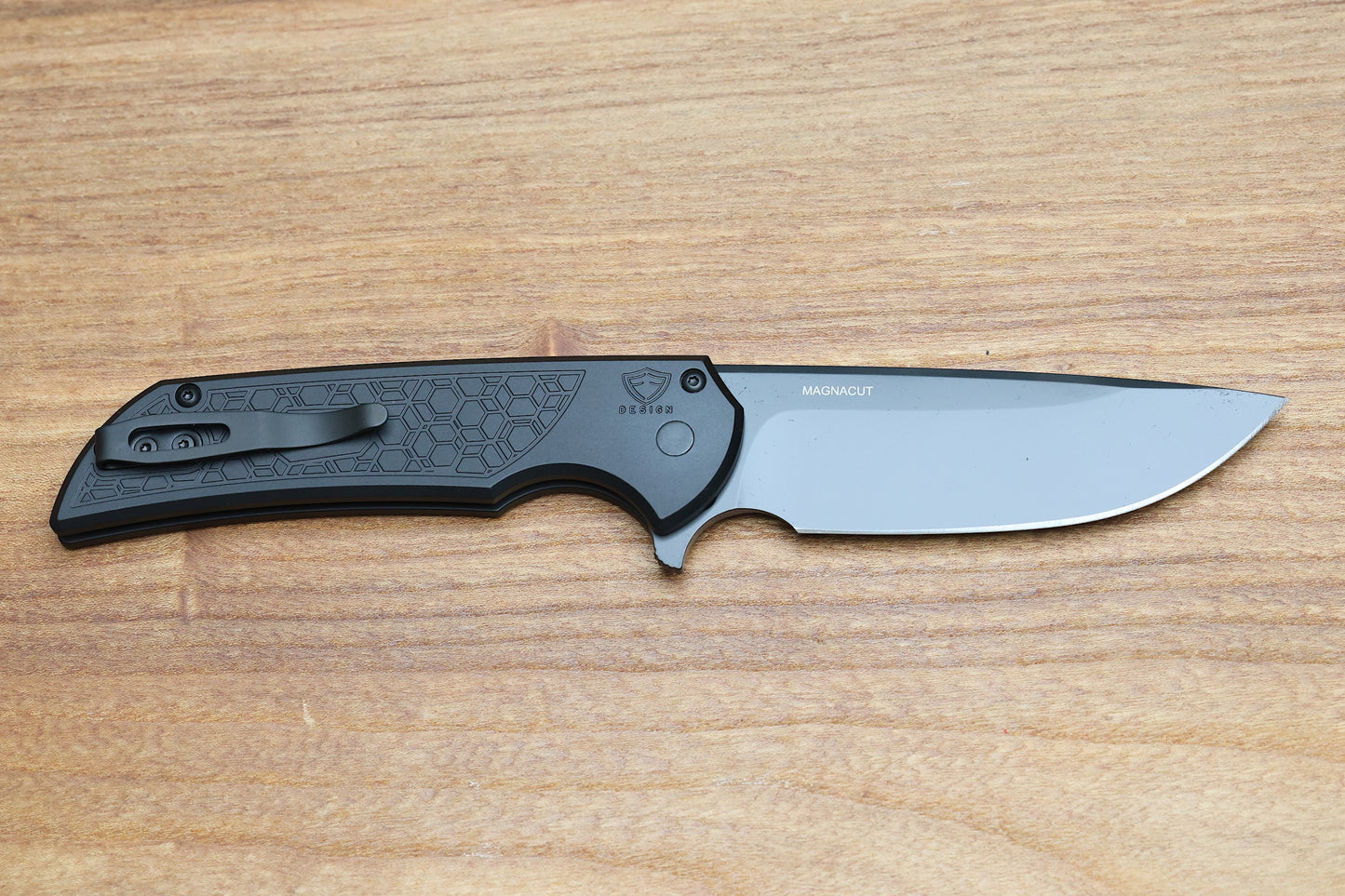 PRO-TECH MORDAX BLACK GRIDLOCK HANDLE W/ DLC MAGNACUT MX106-GRIDLOCK