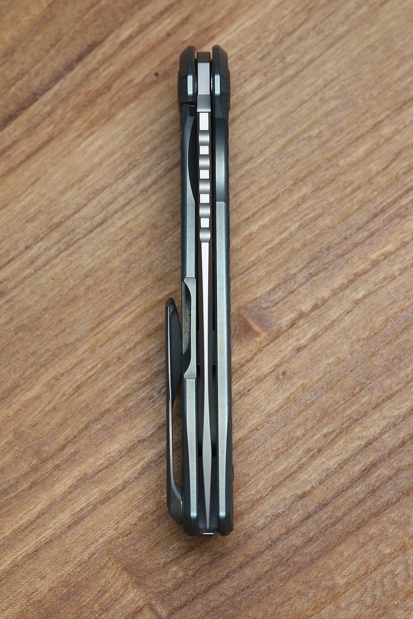 F95 BEAR PATTERN - TURQUOISE TITANIUM HANDLE - M390 BLADE - MRBS