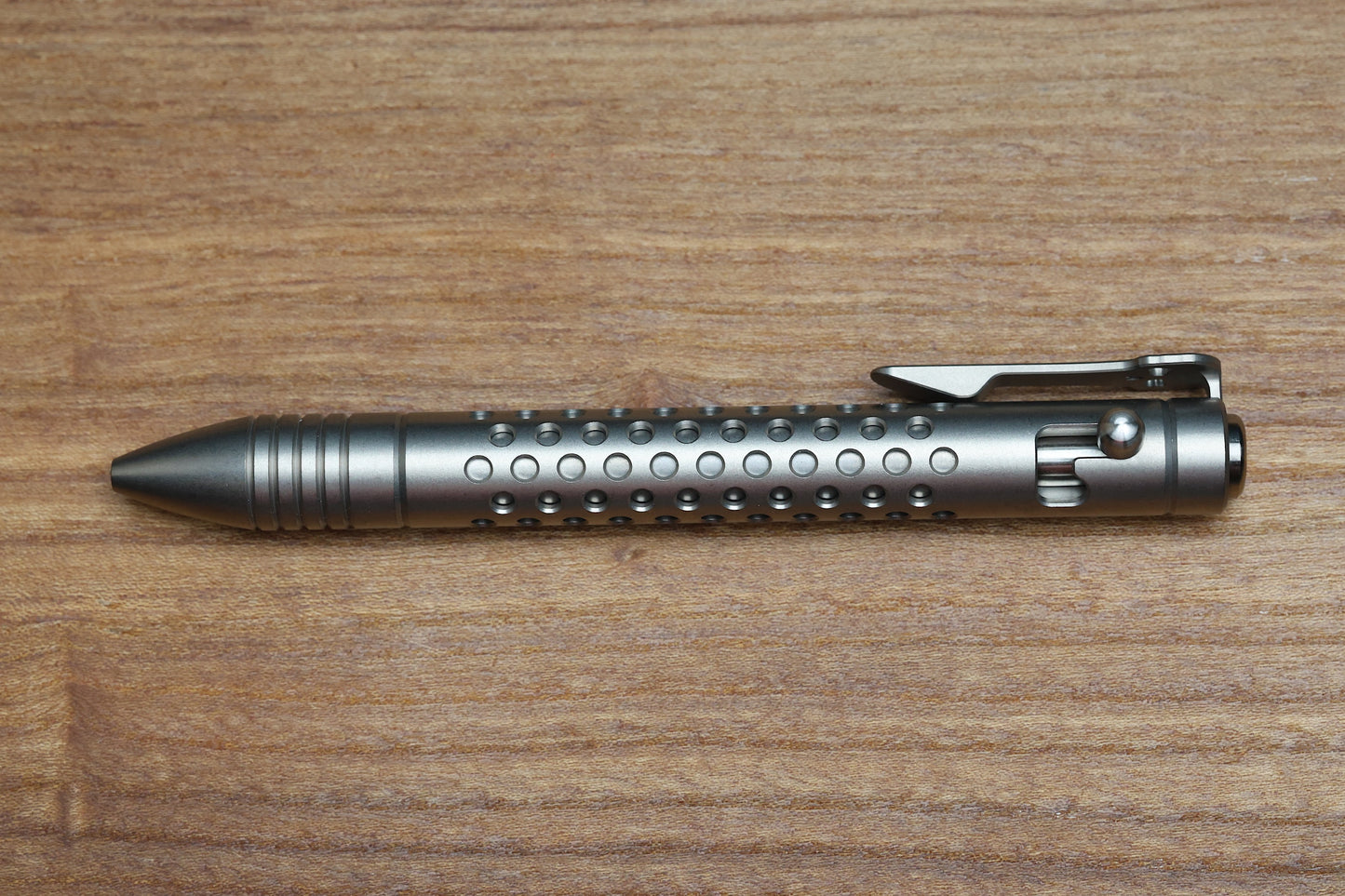 CHAVES BOLT ACTION PEN - FULL TITANIUM- DOTTED