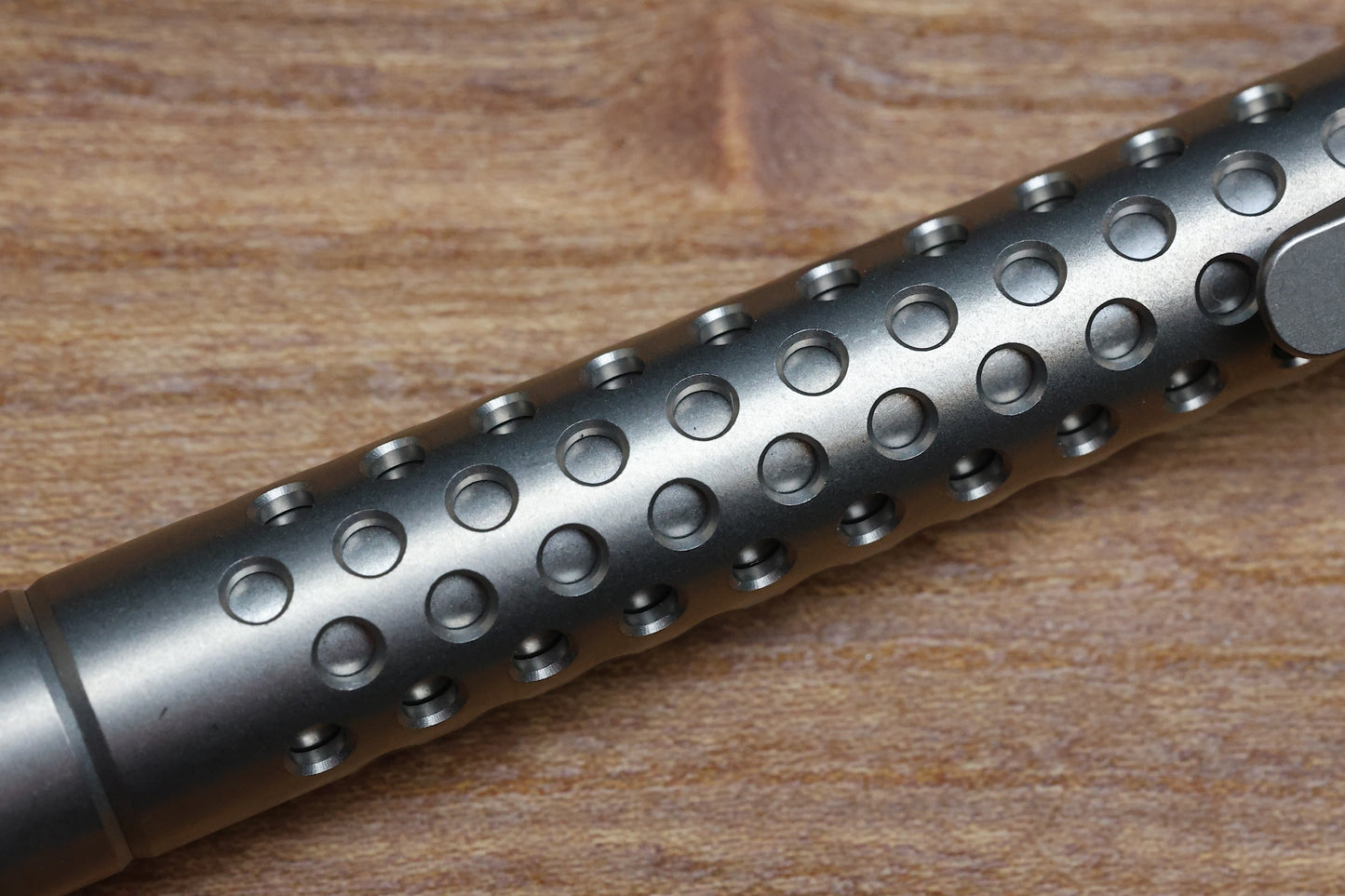 CHAVES BOLT ACTION PEN - FULL TITANIUM- DOTTED