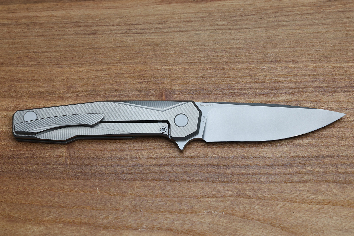 ULDANOV KNIVES R1 W/MILLED TITANIUM FRAME & MAGNACUT #123