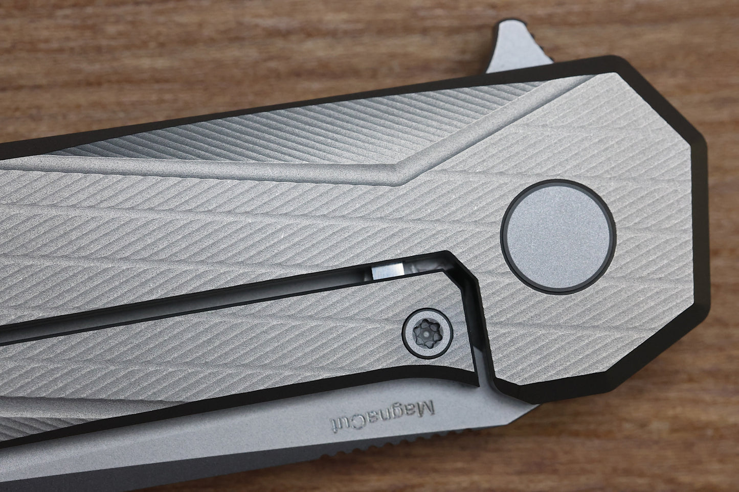 ULDANOV KNIVES R1 W/MILLED TITANIUM FRAME & MAGNACUT #123