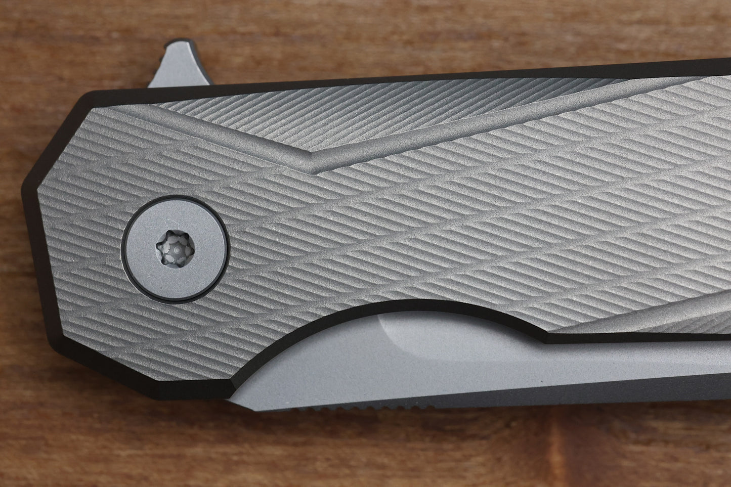 ULDANOV KNIVES R1 W/MILLED TITANIUM FRAME & MAGNACUT #123