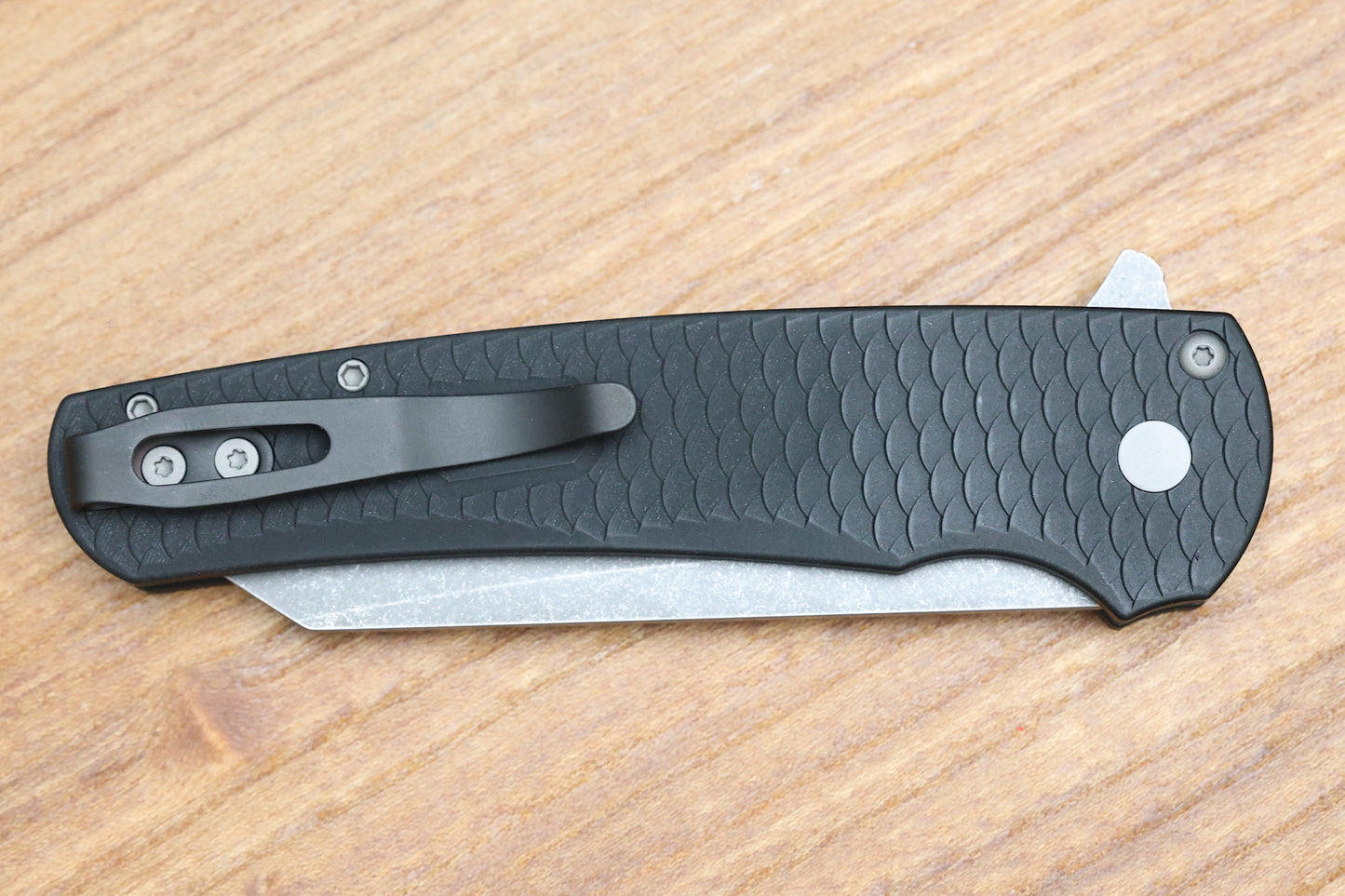 PRO-TECH MALIBU BLACK DRAGON SCALE HANDLE & ACID WASHED MAGNACUT REVERSE TANTO BLADE 5435-AW