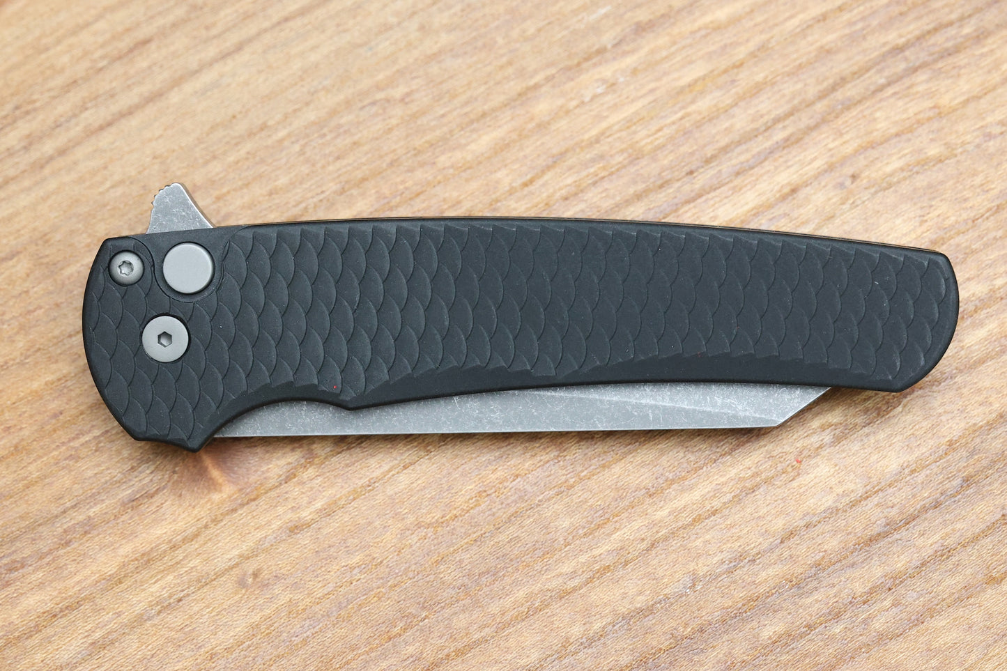 PRO-TECH MALIBU BLACK DRAGON SCALE HANDLE & ACID WASHED MAGNACUT REVERSE TANTO BLADE 5435-AW