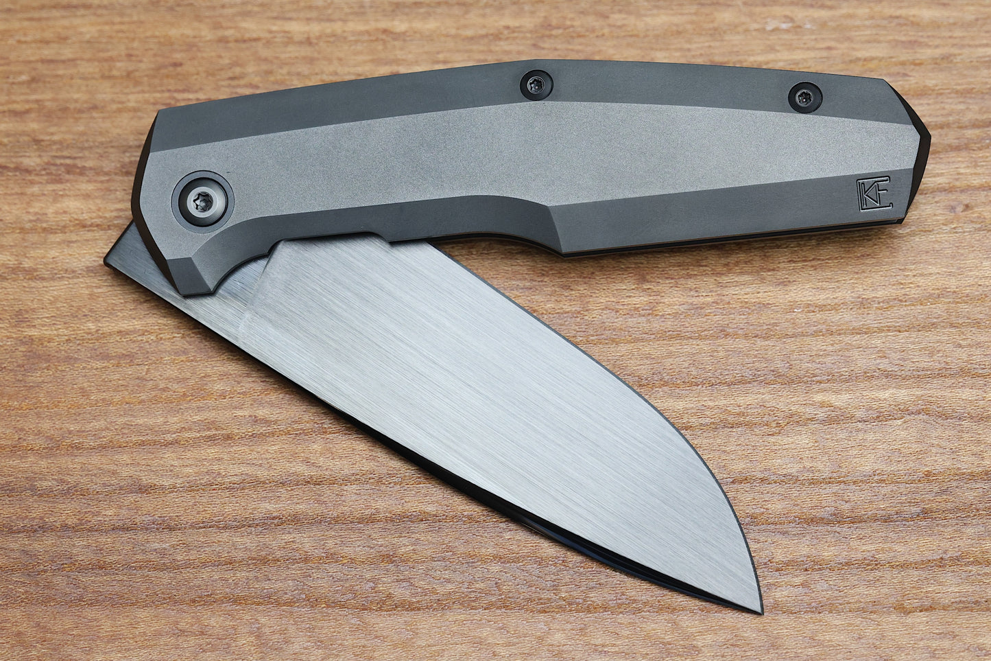 CUSTOM KNIFE FACTORY FIF18 TUMBLED DLC TITANIUM HANDLES & DLC M398