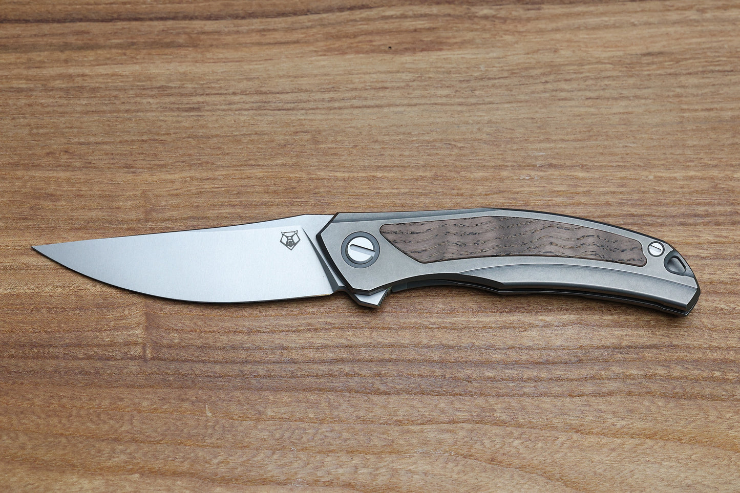 SHIROGOROV QUANTUM - CROMAX PM BLADE - TITANIUM HANDLE - BROWN ASH WOOD INLAY - MRBS