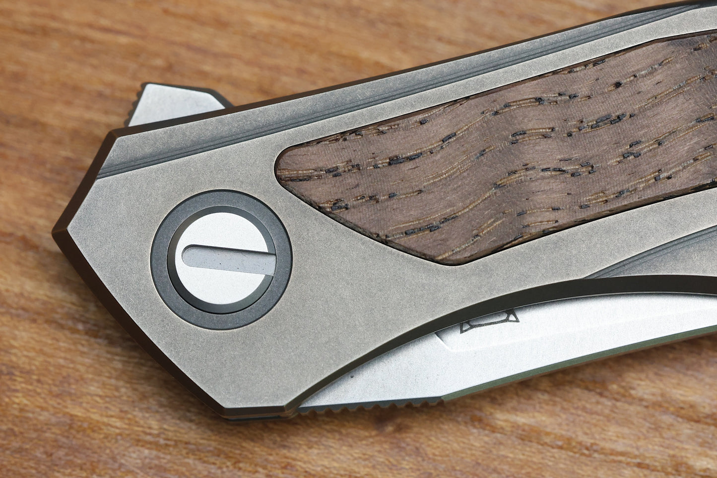 SHIROGOROV QUANTUM - CROMAX PM BLADE - TITANIUM HANDLE - BROWN ASH WOOD INLAY - MRBS