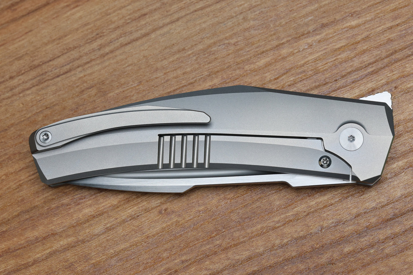 TASHI BHARUCHA LARGE KRYPTON W/ LEE WILLIAMS KICKSTOP TITANIUM HANDLE W/ MONOCHROME DARK TIMASCUS INLAYS & ELMAX