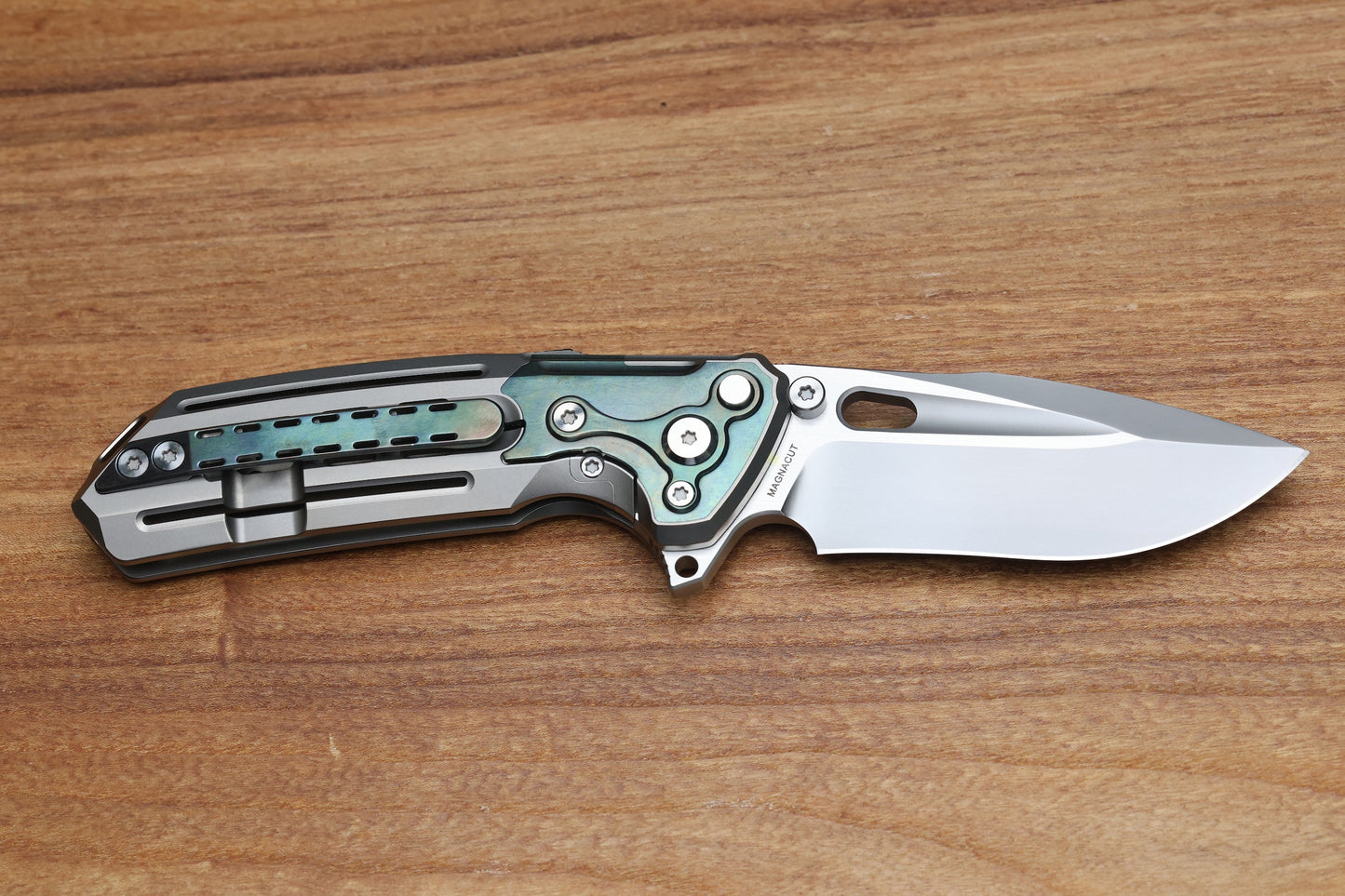 REATE T600 INTEGRAL- MARBLEIZED GREEN ZIRCONIUM ACCENT