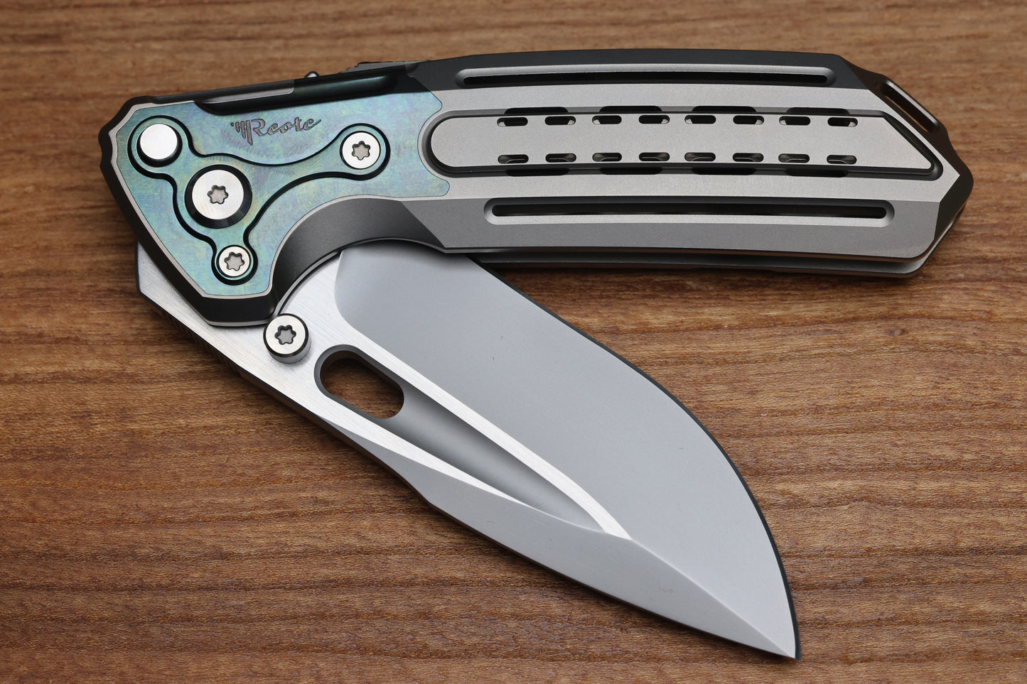 REATE T600 INTEGRAL- MARBLEIZED GREEN ZIRCONIUM ACCENT