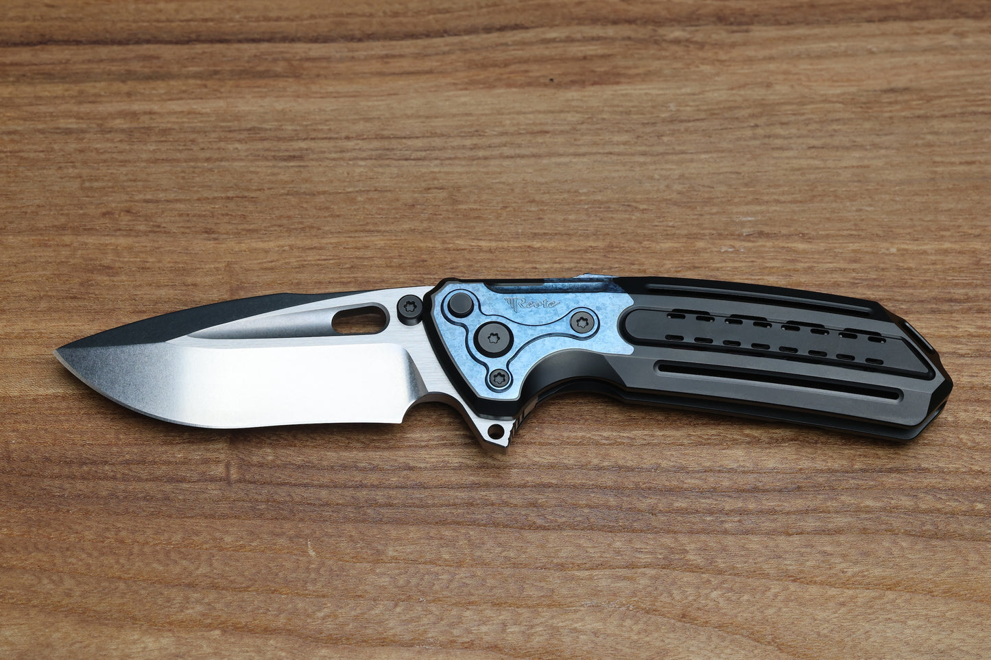 REATE T600 INTEGRAL DLC HANDLE - CRYSTALLIZED BLUE TITANIUM ACCENT